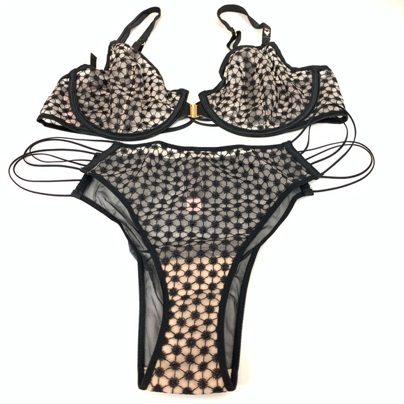 NEW Victorias Secret Bra Panty Set 36D XL Cheeky